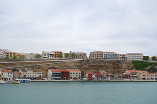 bild_CB_Menorca_5-Erste-Reihe,-Hafen-von-Mahon