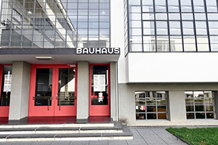 bild_KUNST_11Bauhaus-Dessau-1
